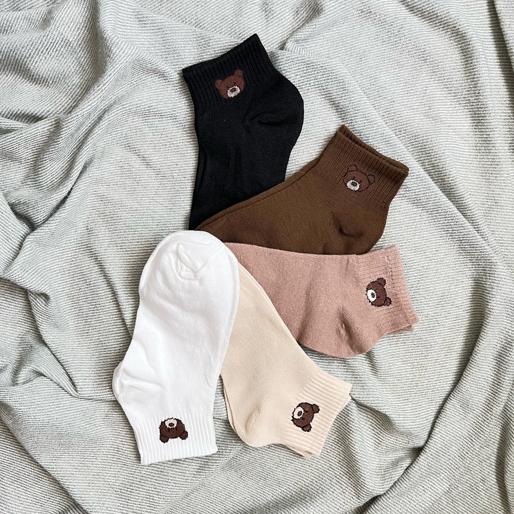 🌿 5/$15 NWT Women’s socks